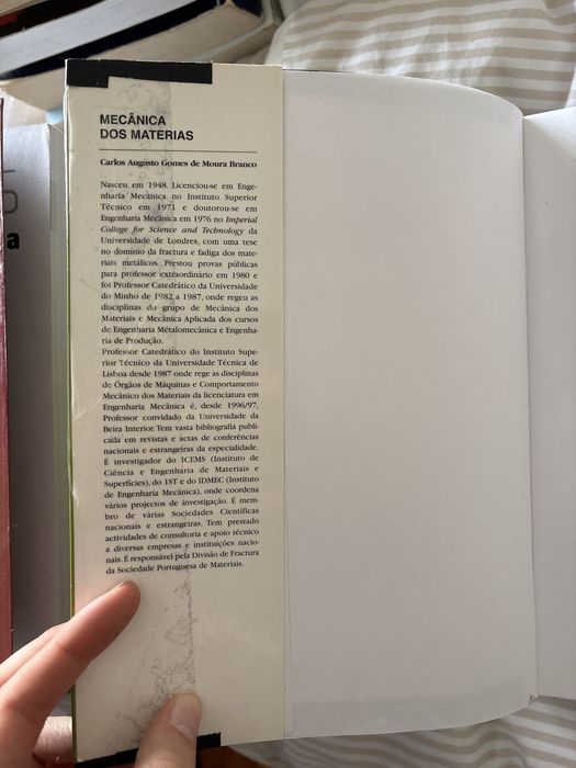 Book - "Mechanics of Materials"64285773807618121