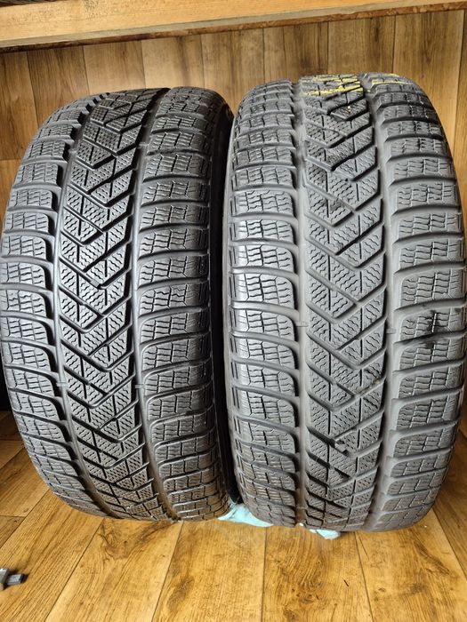 255/45/19 Pirelli Sottozero 3 Para zima 7mm 2022r