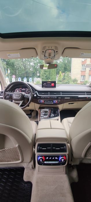 Оренда авто на весілля, трансфери міжміські, зустріч в аєропорту