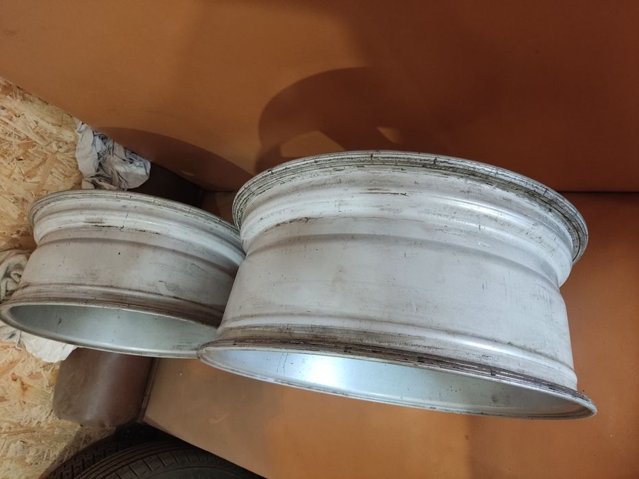 Продам диски r18 5*120 8j