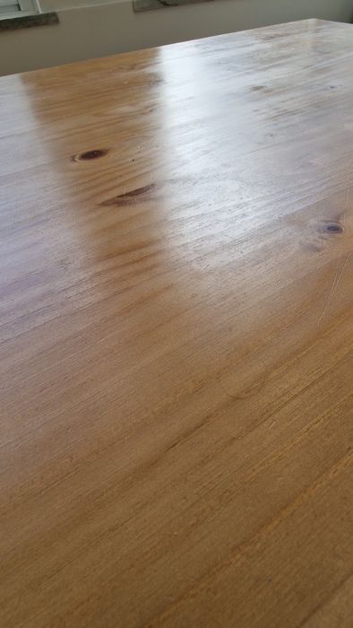 Mesa de sala de jantar