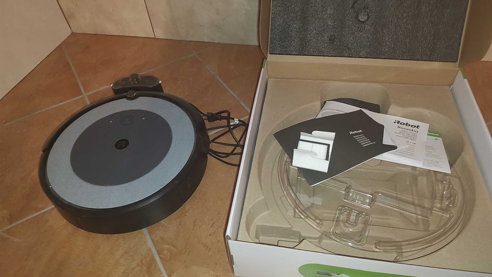 Robot sprzątający iRobot Roomba i3