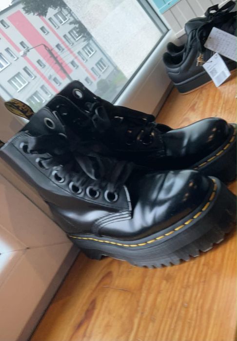 Dr martens molly
