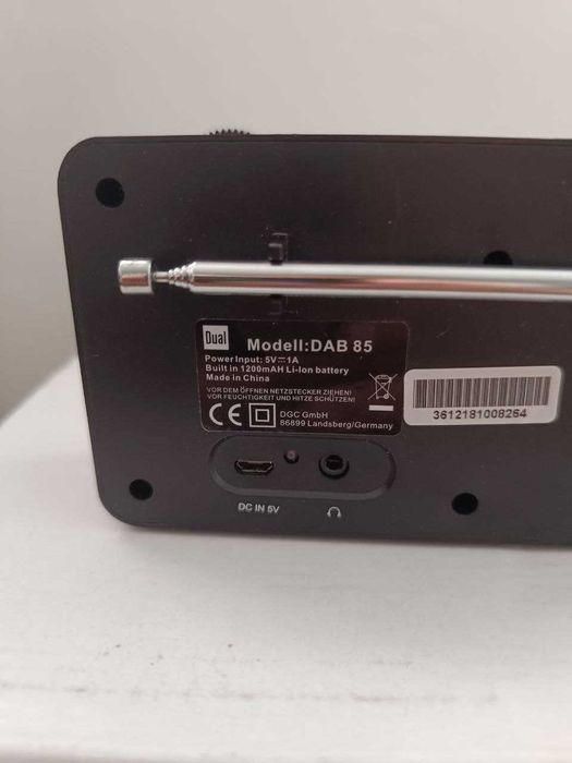 Радіоприймач Dual.