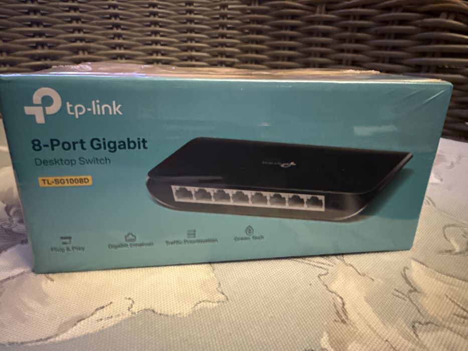 Switch TP-Link TL-SG1008D 8×10/100/1000 MB/s