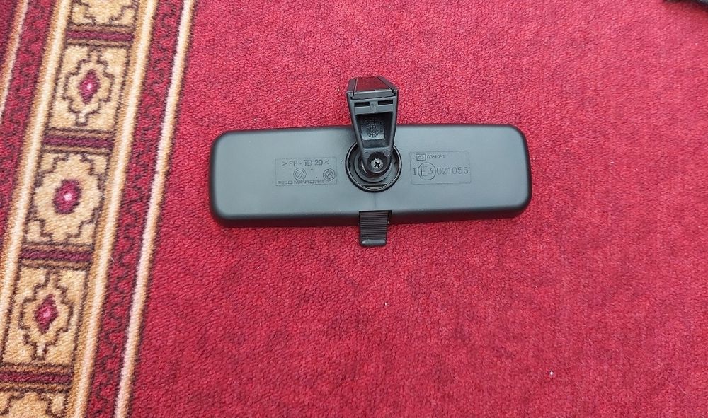 Дзеркало авто заднього виду