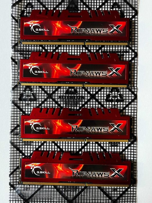 16GB Memória RAM DDR3 1600Mhz G.Skill Ripjaws X