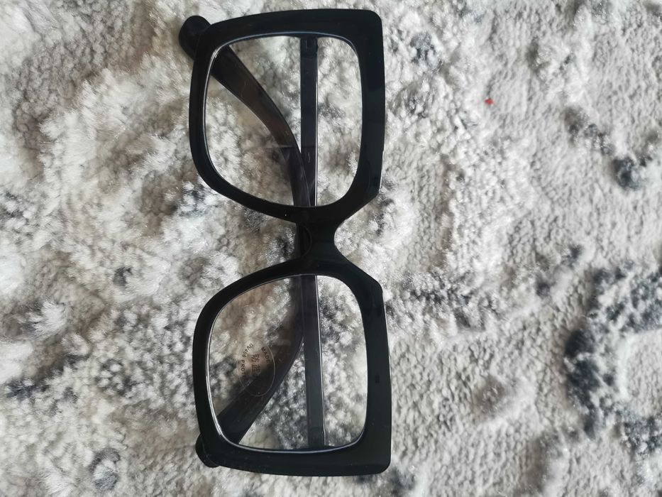 Czarne duże oprawki okulary damskie zerówki