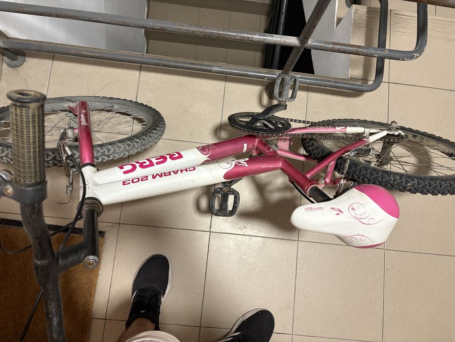 Vendo duas bicicletas de criança