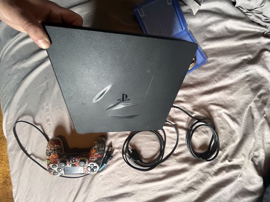 PS4 + comando + GTAV