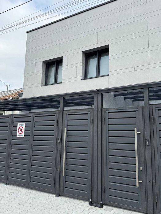 Продаю новий сучасний котедж з правом власності у Львові