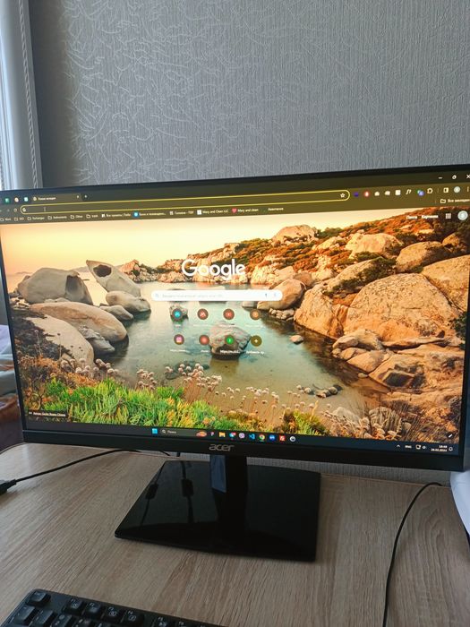 Монитор 24 диагональ. ACER 24 HA240Y. Есть дефект на фото