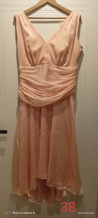 Sukienka z dodatkiem 38