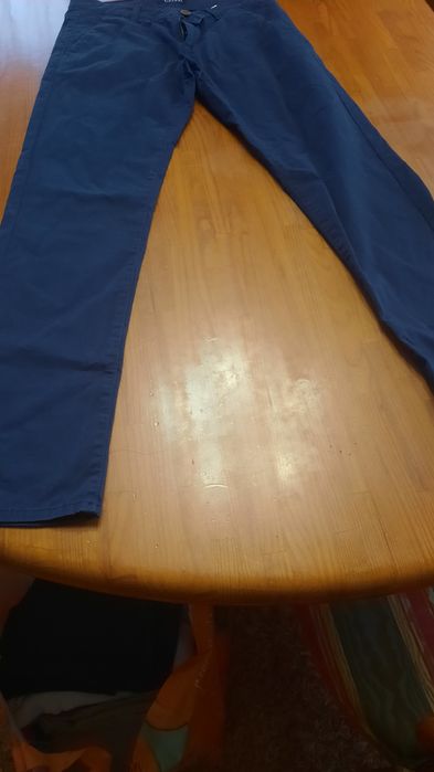 Calça azul clássica