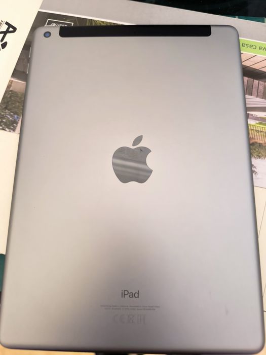 iPad 6ª Geração 128GB (Wi-Fi + Cellular) - Impecável / Space Gray