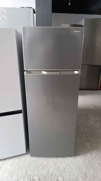 Холодильник 145см sharp, electrolux