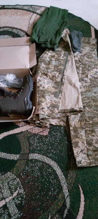 Костюм пiксель +берци бойовi.