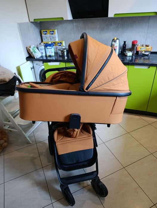 Wózek dziecięcy Carello