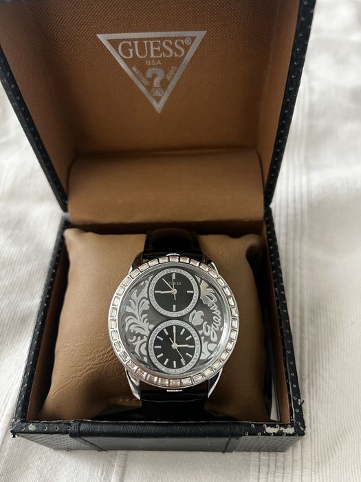 Продам часы Guess  оригинал