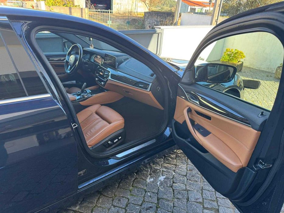 BMW 530 e Luxury Pack