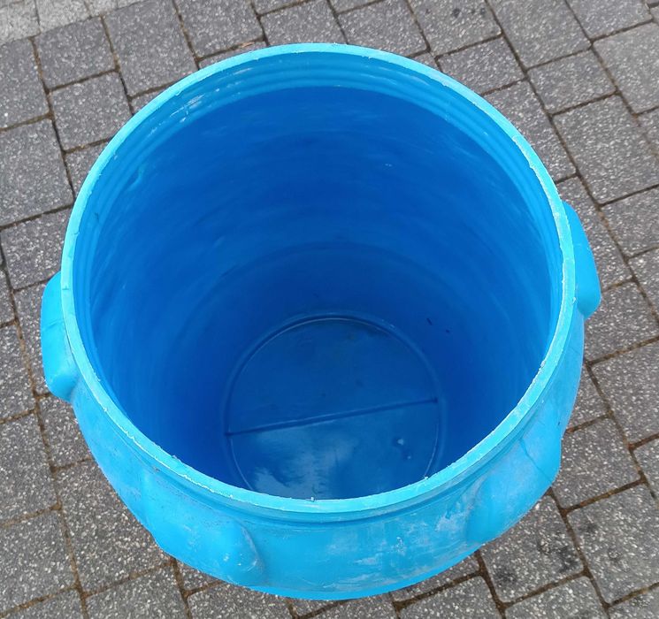 Beczka plastikowa 80l niebieska