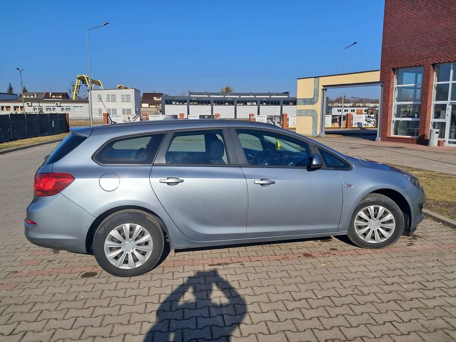 Opel Astra J 1.7 CDTI Combi kombi