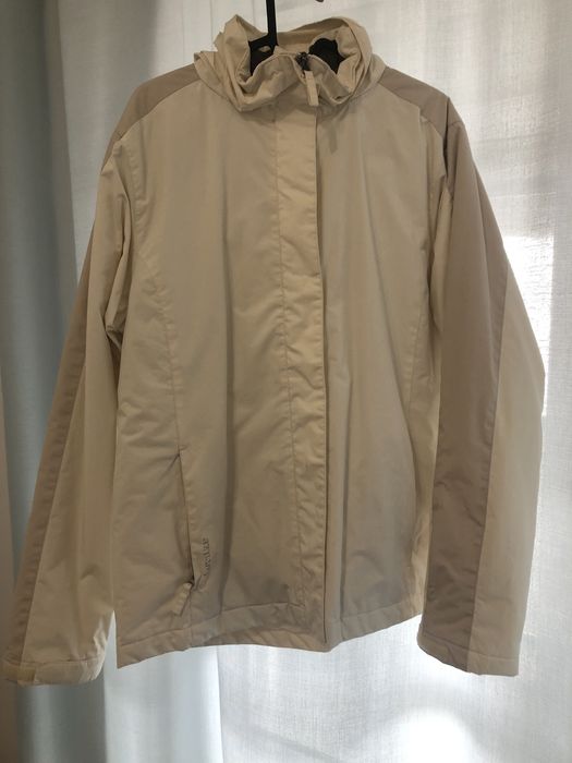 Casaco impermeável tam 42 - para desocupar