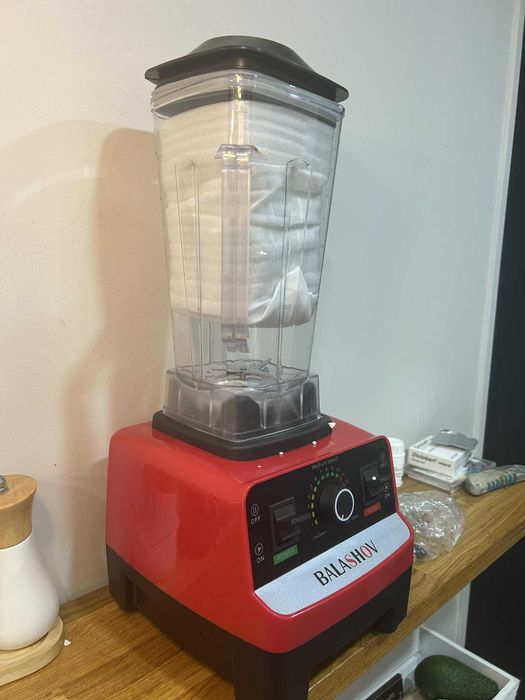 Blender przemysłowy silny