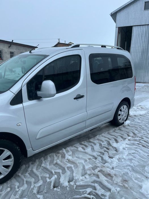 Продаю сітроєн  берлінго 2010р