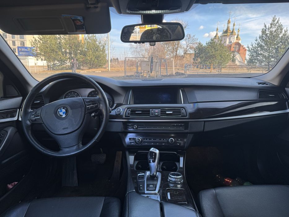 Bmw 5  f10 528i x drive