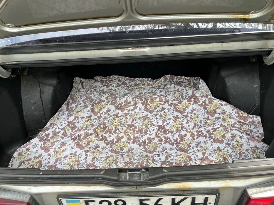 Автомобіль ваз 21099