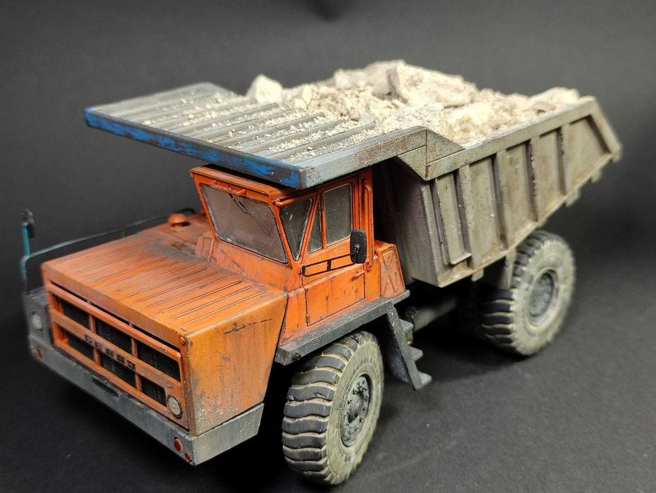 BELAZ 1/43 Avd Models