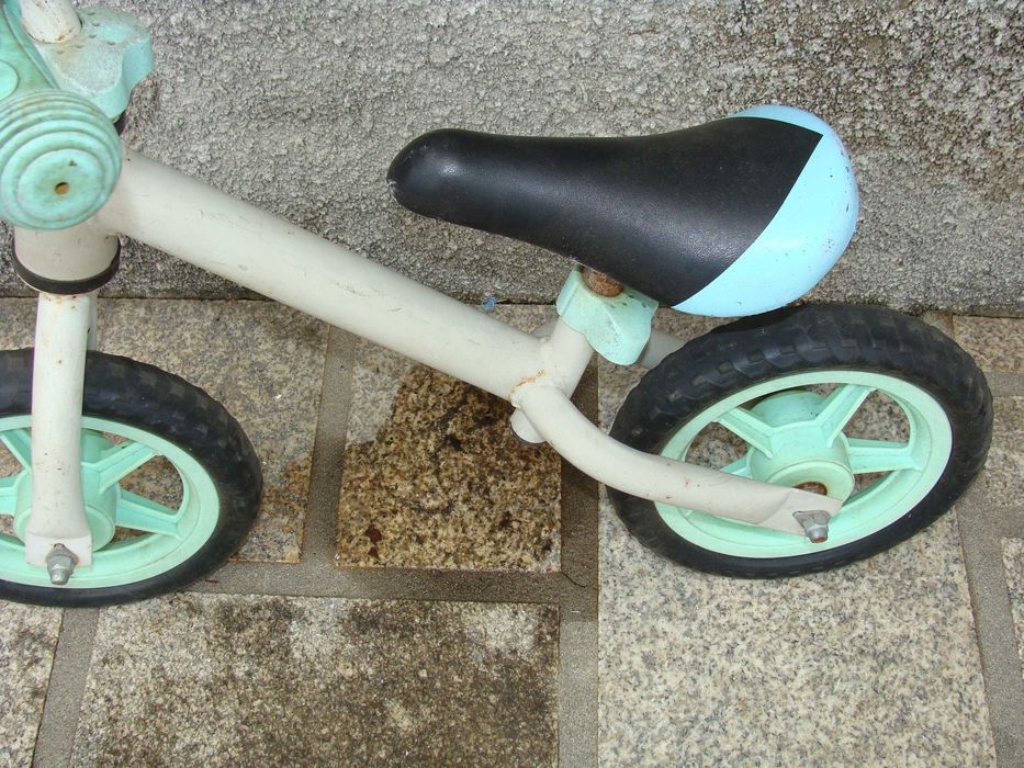Bicicleta de Equilíbrio (sem pedais) para Criança