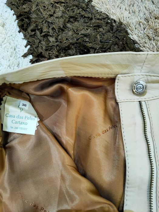 Calças em pele de marca