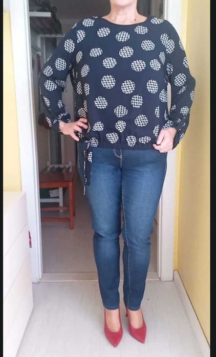 Granatowa bluzka z kokardą 46