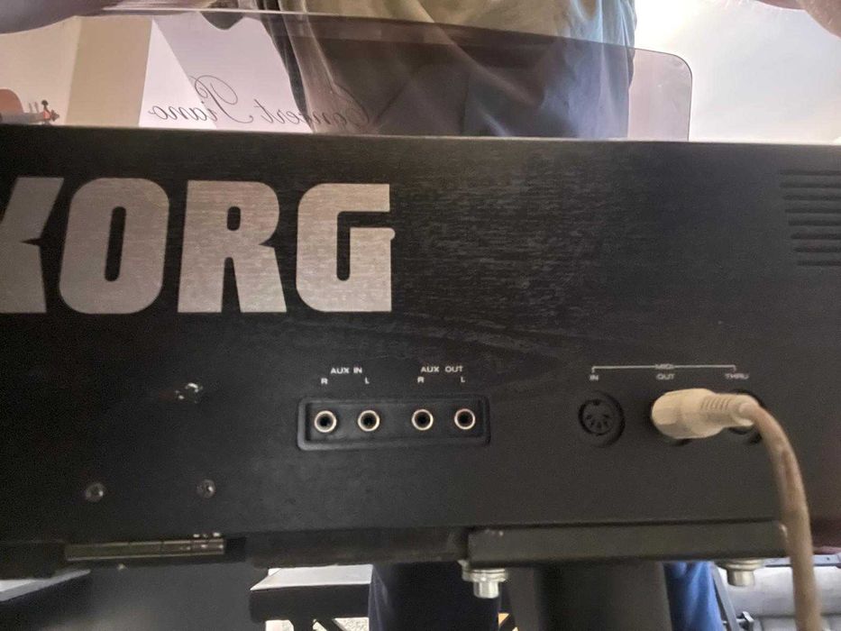 Korg Concert Piano C-35 z modułem brzmieniowym