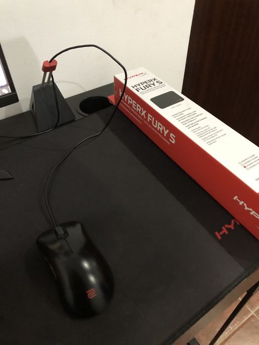 Rato Gaming ZOWIE EC2-B + Tapete HyperX + Dongle