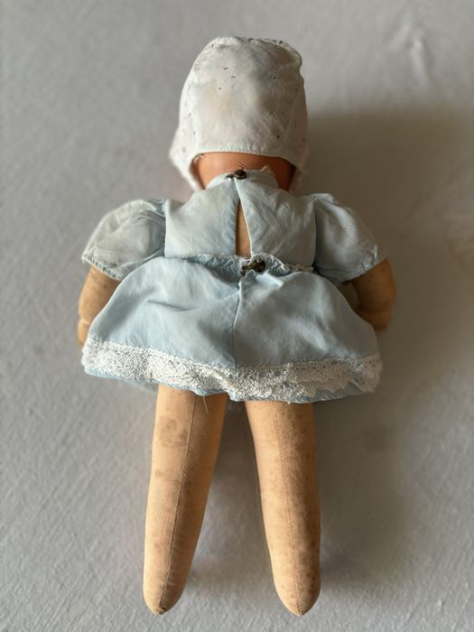 Boneca antiga com corpo em pano e cabeça em celuloide Tartaruga.