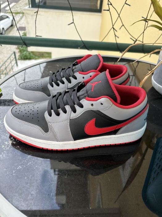 Air Jordan 1 Low Black Red Grey