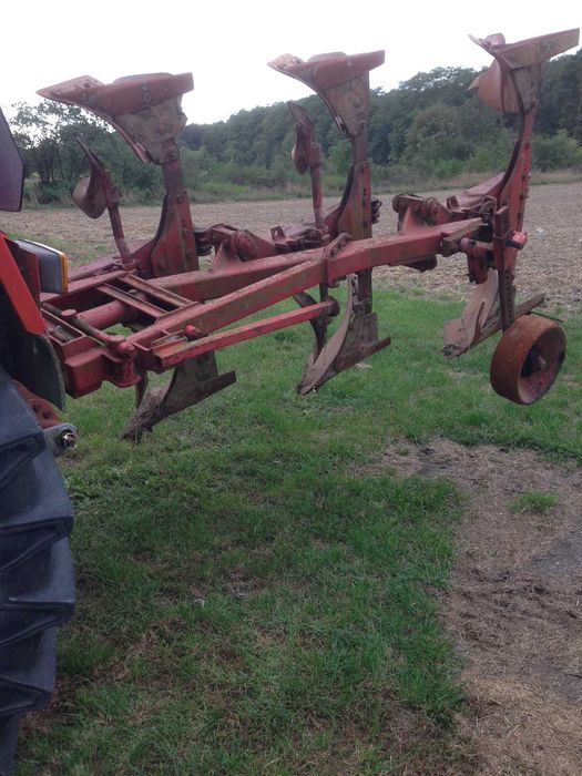 Pług obrotowy 3 skibowy Pług Niemeyer