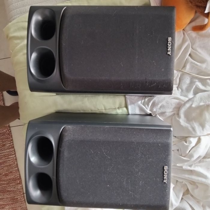 Gira-discos e colunas Sony