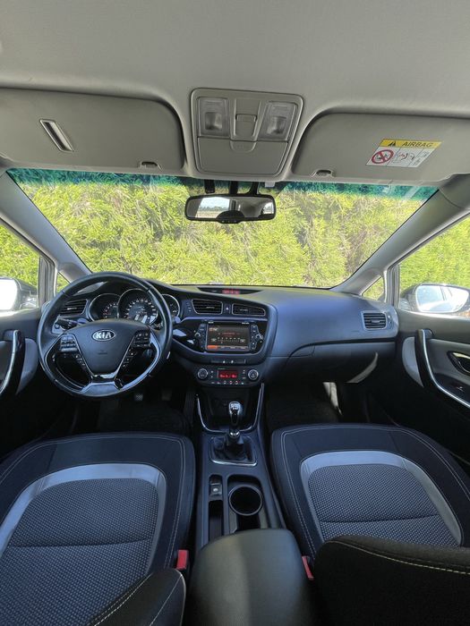 Kia Ceed 1.6 CRDi Dream Team Nacional | GPS | 2 Chaves