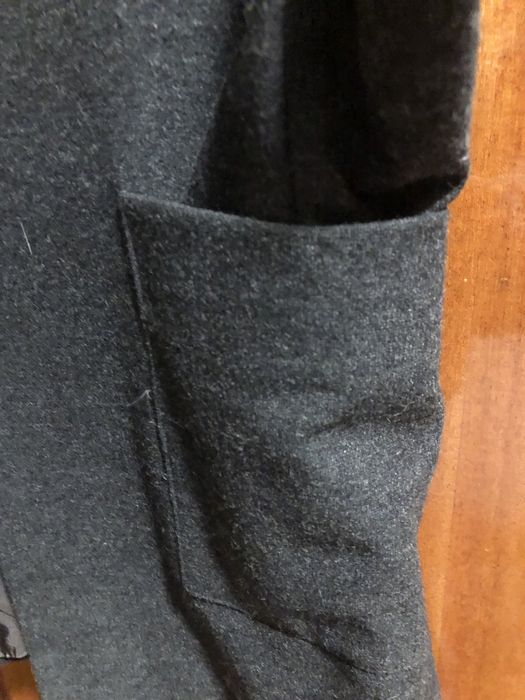 Conjunto mini saia casaco comprido, com botões usado