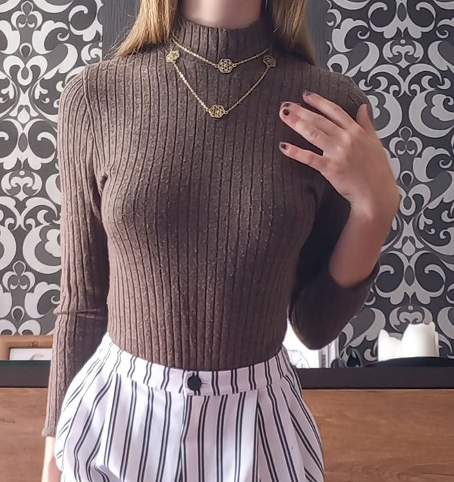 Klasyczne, brązowe body