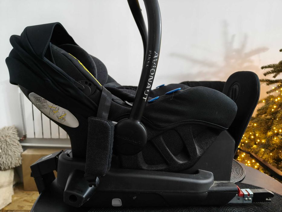 Fotelik Avionaut Pixel pro + baza. Dobry stan. Dobra cena.