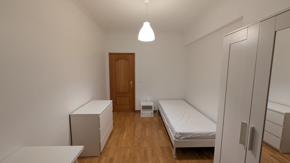 Quarto com marquise (varanda fechada)