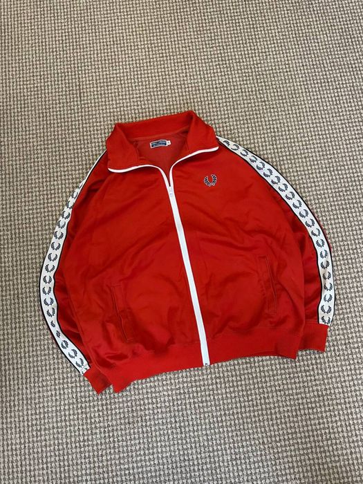 вінтажна олімпійка Fred Perry на лампасах