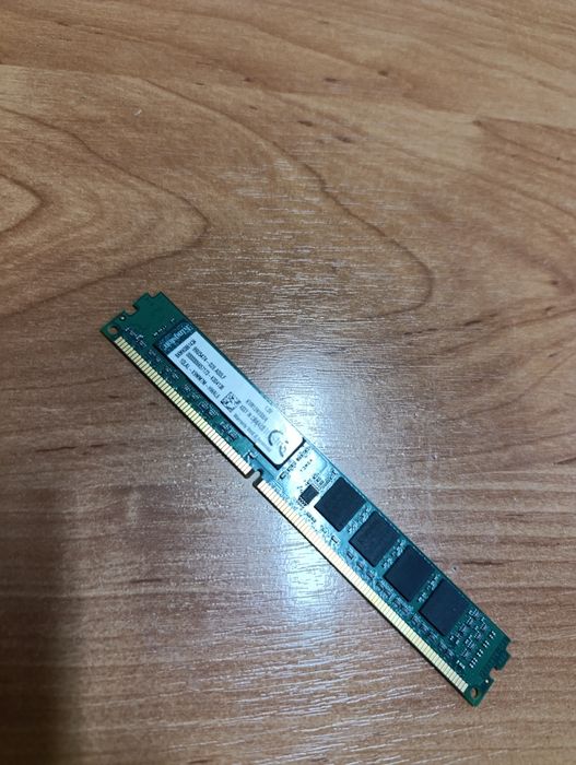 Kingston 4 GB Ram kvr13n9s8/4
