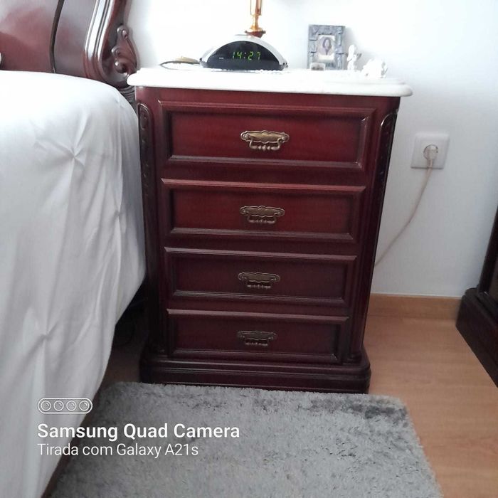 Mobília de quarto como nova