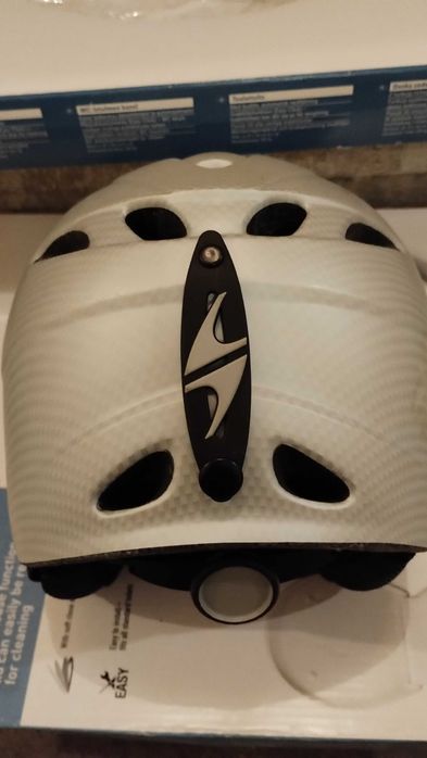 Kask narciarski dziecięcy